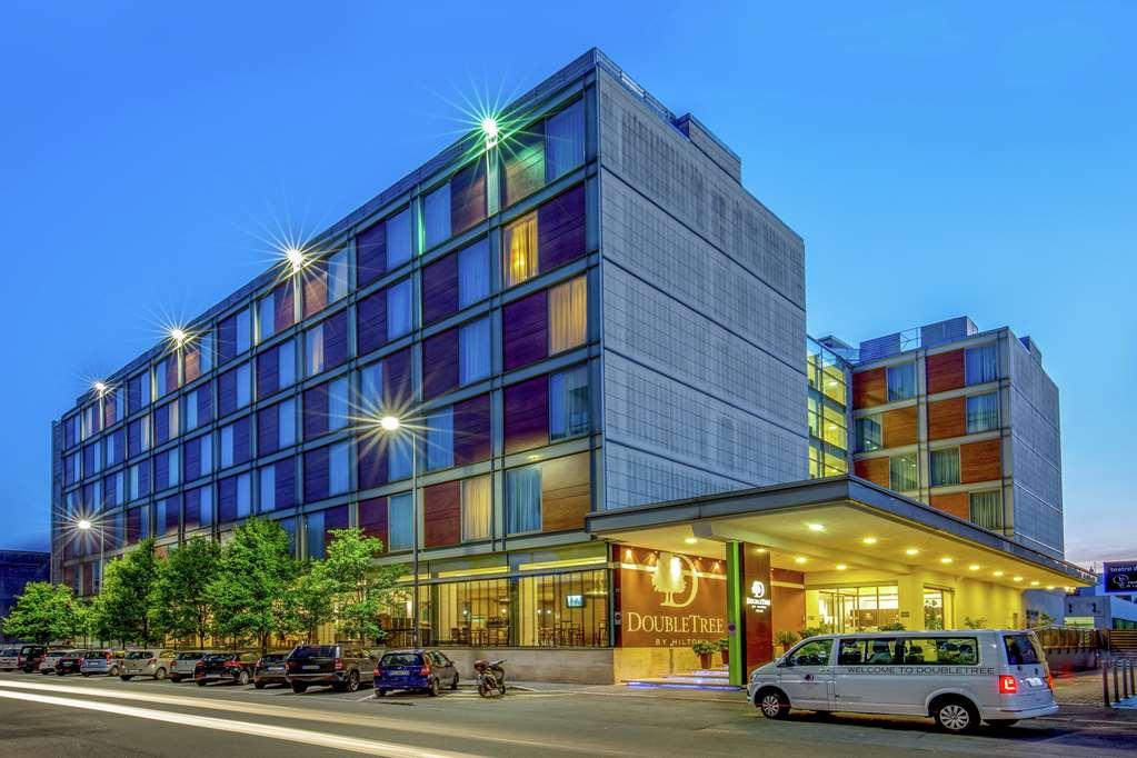 Hotel Doubletree By Hilton Milan Extérieur photo