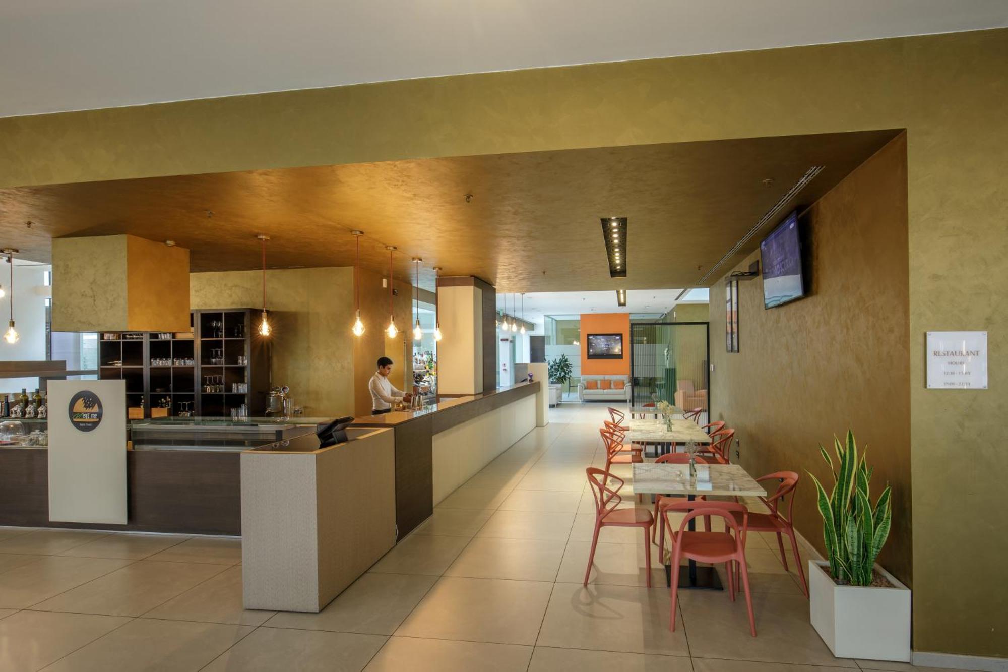 Hotel Doubletree By Hilton Milan Extérieur photo
