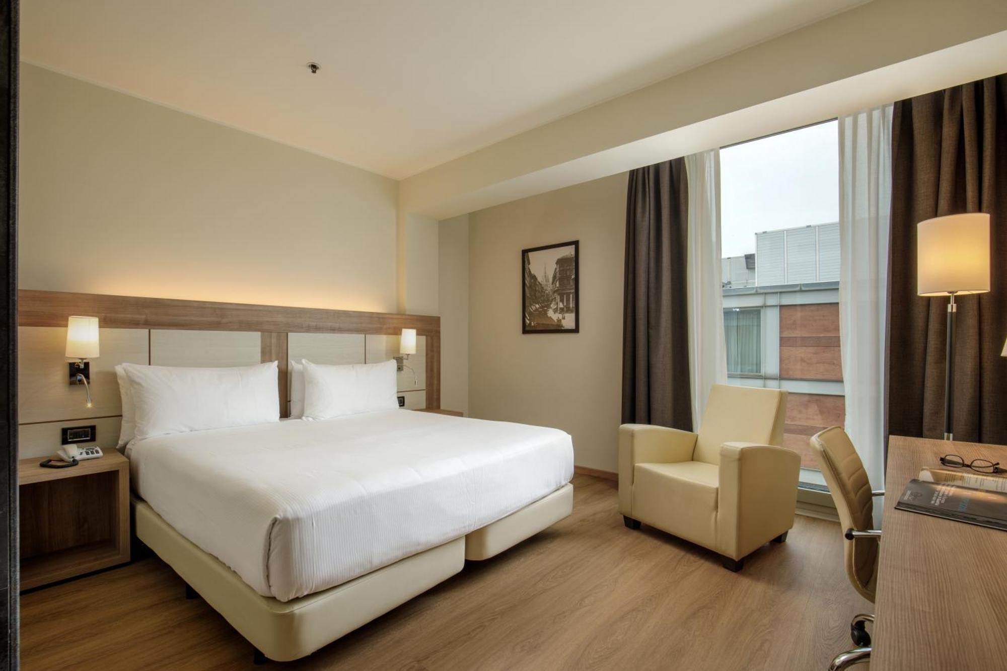 Hotel Doubletree By Hilton Milan Extérieur photo